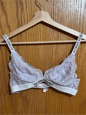 Victoria's Secret Lace Bralette - Light Lavender/White Trim Sz medium